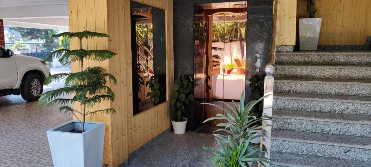Hotel Maira دهرادون المظهر الخارجي الصورة