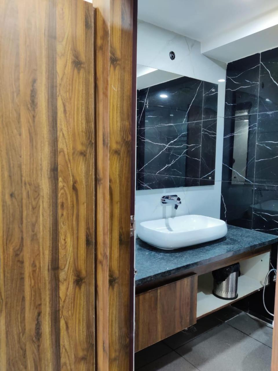 Hotel Maira دهرادون المظهر الخارجي الصورة