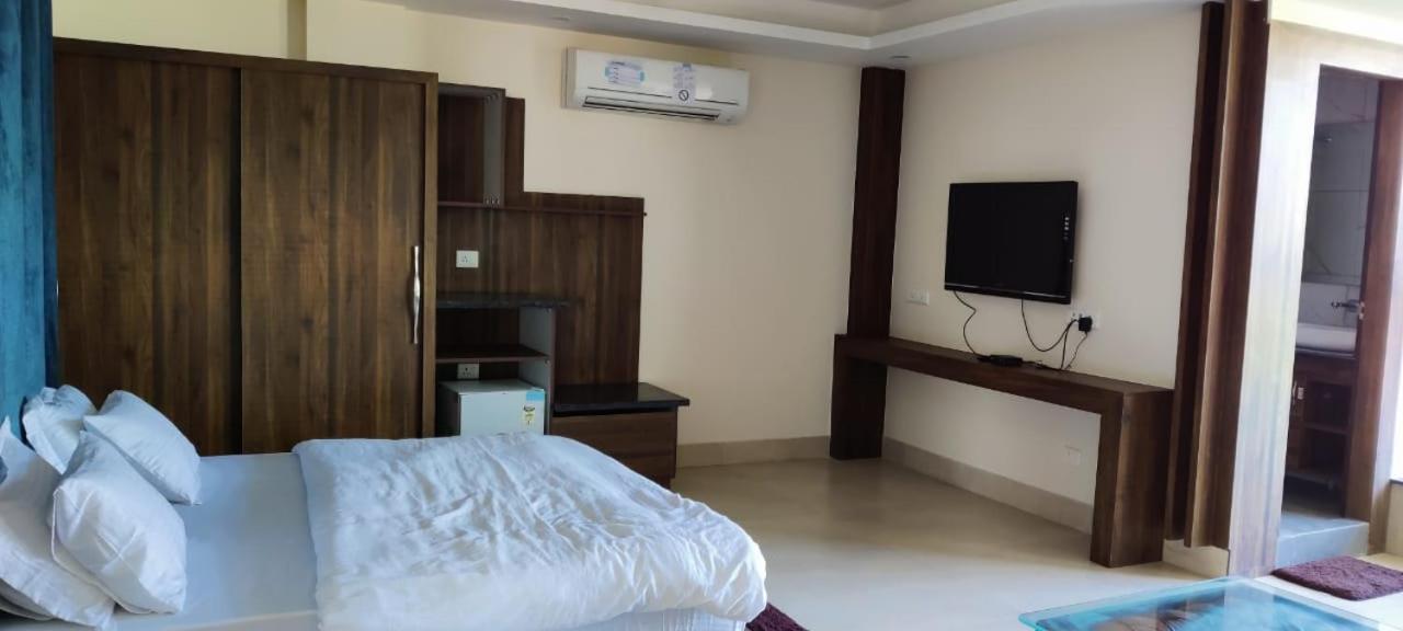 Hotel Maira دهرادون المظهر الخارجي الصورة